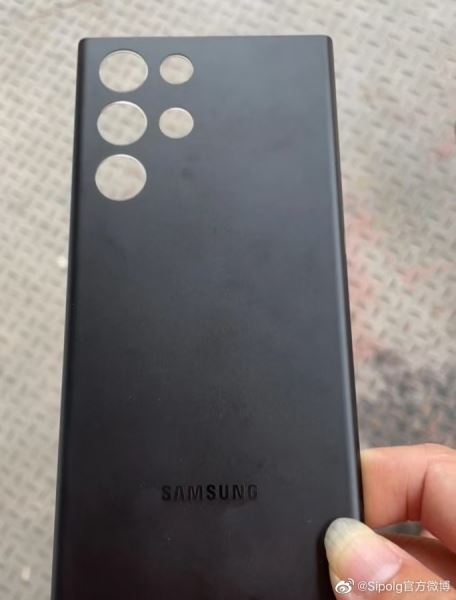 Финальный дизайн? Задник Samsung Galaxy S22 Ultra на фото